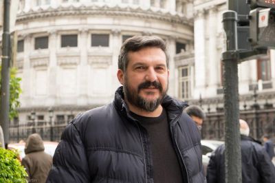 �Hay que sacar, por las urnas, a este gobierno que nos est� aplastando a todos�