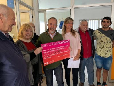 Bicicleteada solidaria: La Cooperadora del Hospital recibi� $126.200