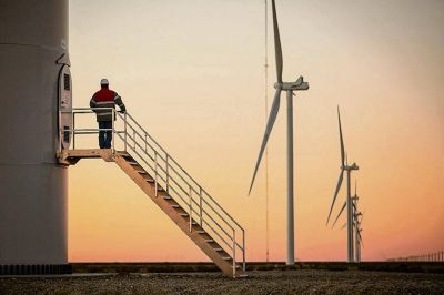 Las petroleras recurren al viento para sumar energ�a