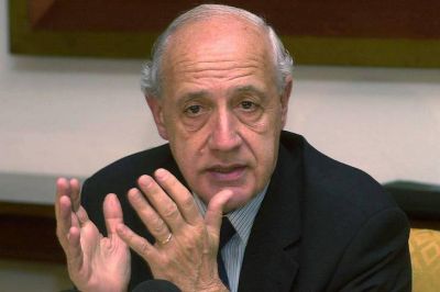 Lavagna no se resigna y va por los votos de Macri