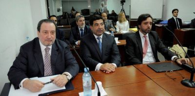 La fiscal�a pidi� dos a�os de prisi�n en suspenso contra Ricardo Echegaray por la falsa denuncia contra Alfonso Prat Gay