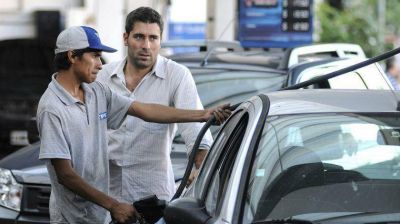 Naftas: el Gobierno dice que habr� congelamiento de precios pero a�n no hay acuerdo
