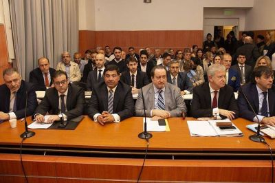 Echegaray denunci� que la AFIP prepara testigos para que declaren en su contra