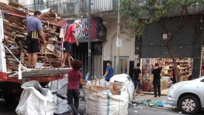 Crisis ambiental: se producen 21.000 toneladas de residuos por d�a