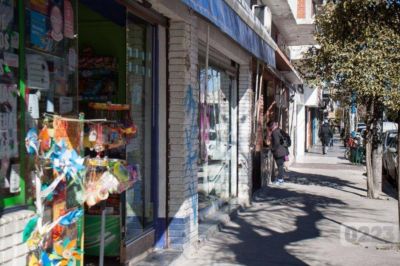 Ante la preocupaci�n por reiterados robos, comerciantes de San Juan analizan trabajar 