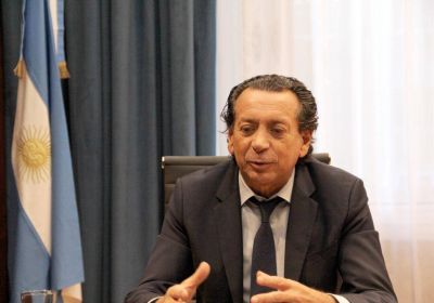 A contrareloj y con el eje puesto en medidas laborales, Macri recibe a Sica