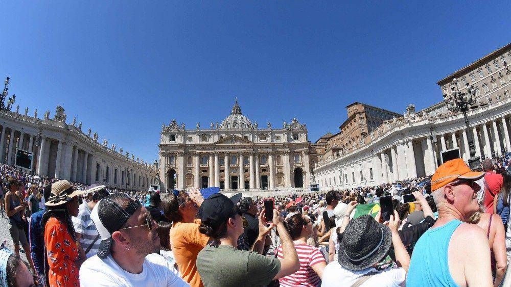 Papa Francisco da un nuevo espaldarazo a los Movimientos Populares