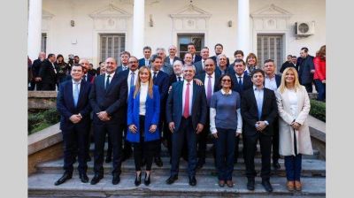 Provincias van a la Corte y piden reunirse con el FMI por quita de fondos