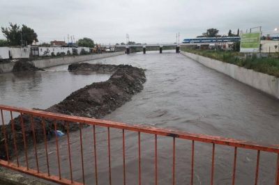 El Arroyo del Gato sigue siendo un polvor�n sanitario, y concejal pide informes