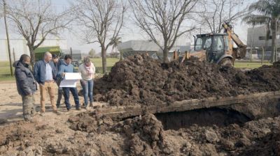 Ampl�an el sistema de cloacas