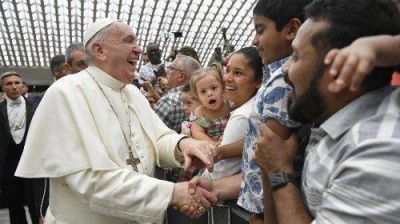 Catequesis del Papa: “La comunión se vive venciendo la hipocresía con el amor”