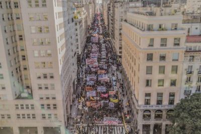 Sindicatos clasistas reclamaron por salarios en Plaza de Mayo