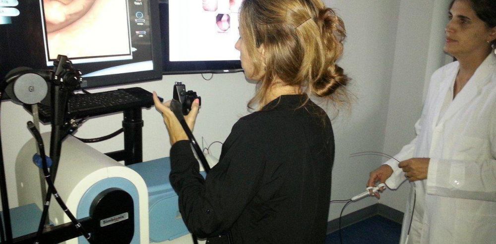 Los endoscopistas tendrn horas de vuelo con robots y simulacin digital antes de trabajar con pacientes