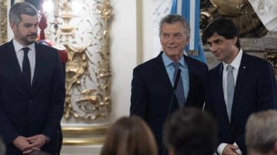 El Gobierno oficializ� el pago de un bono para los empleados de la administraci�n p�blica nacional: qui�nes lo recibir�n