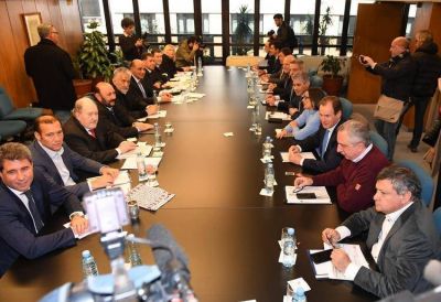 C�mo fue la negociaci�n con las provincias para que no reclamaran ante la Corte por la rebaja del IVA y Ganancias