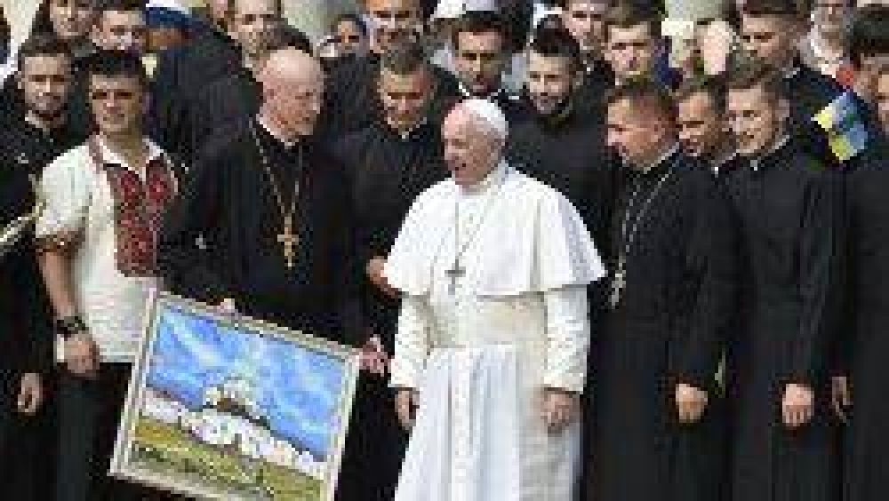 El Papa en la catequesis: obedecer a Dios antes que a los hombres