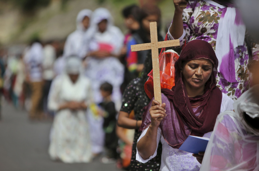India: Pretenden cerrar todos los centros de oracin cristianos