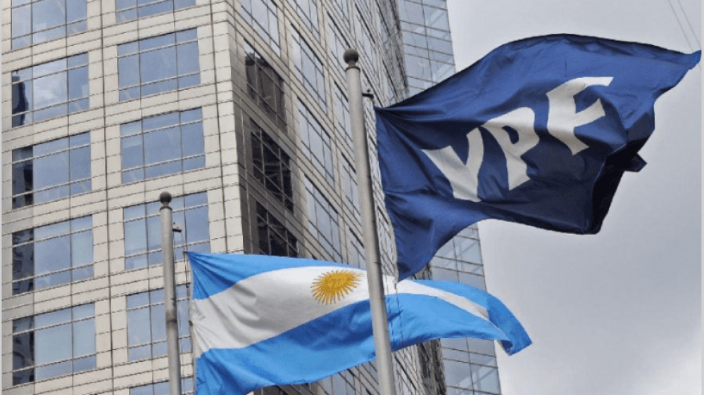 Peor que en 2002: la acci�n de YPF tuvo su peor d�a, pero conserva poder