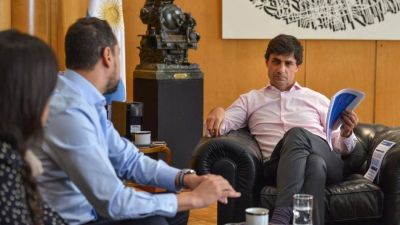 Lunes caliente: El gobierno se debate entre el 