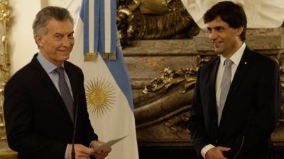Entre devaluaciones y fugas  