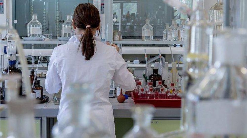 Suspenderan servicios de anlisis clnicos en laboratorios de todo el pas