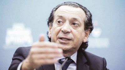El Gobierno llama a la CGT para administrar la crisis alimentaria