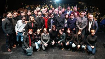 Mat�as Lammens y Gisela Marziotta relanzan la campa�a porte�a: 