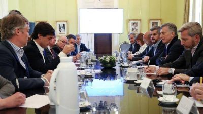 Mauricio Macri y Marcos Pe�a intentan inyectar optimismo, pero en el PRO ya empez� la ceremonia del adi�s
