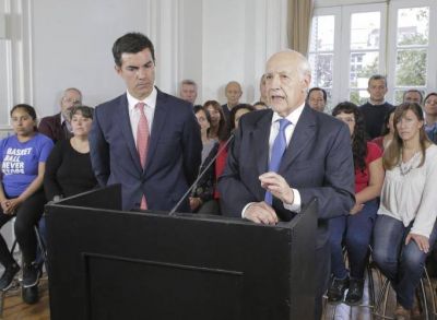 Eje en Cristina y La C�mpora: Lavagna reorienta su campa�a (en busca del balotaje)