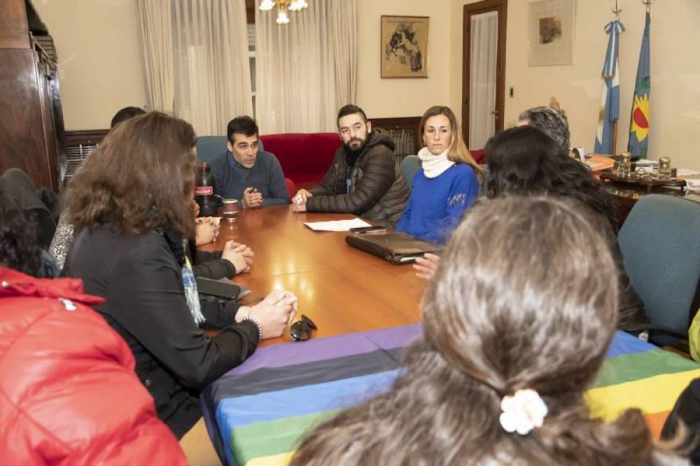 El Intendente trabaja con el Colectivo Trans en la implementaci�n de la Ley de cupo laboral