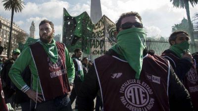 ATE y la CTA Aut�noma realizar�n un paro nacional con marchas y protestas en todo el pa�s