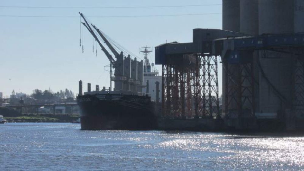 Tasa portuaria: Exportadoras rechazan los embargos e iniciaron acciones legales contra funcionarios