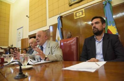 Fracas� reuni�n de concejales con Arroyo por los sueldos de asesores: una caja de $ 20 millones por mes