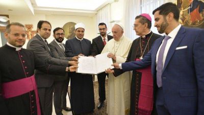 En Casa Santa Marta, primera reuni�n del Comit� para la Fraternidad Humana