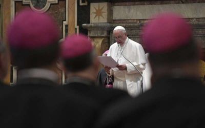 Papa Francisco pidi� a obispos no rodearse de �lacayos� y sacerdotes �trepas�