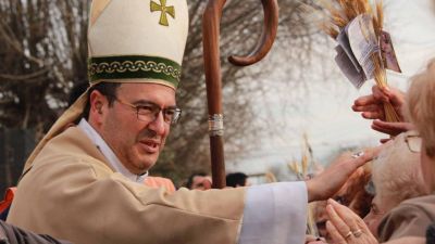 Frente a la crisis, el Obispo Mestre pidi� 