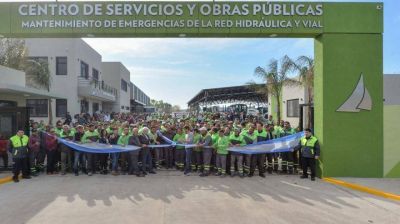 Andreotti inaugur un amplio y moderno Centro de Servicios y Obras Pblicas