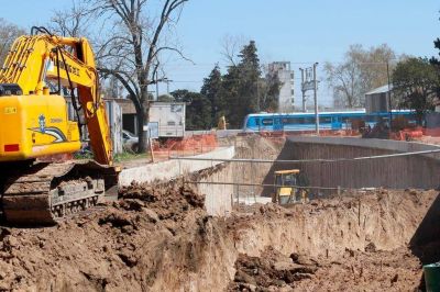 Avanzan los trabajos en el paso bajo nivel y dicen que lo terminan para abril de 2020