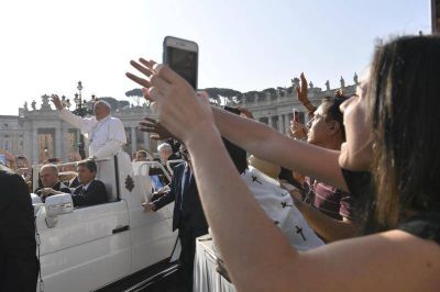 Espa�oles y latinoamericanos: Saber descubrir a Dios en los sucesos y en las personas