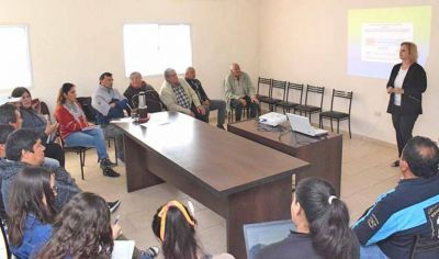 Capacitaron a personal municipal en el manejo de residuos urbanos