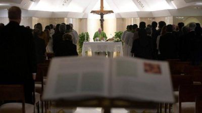 El ministerio es un don, no una funci�n, dijo el Papa en su homil�a