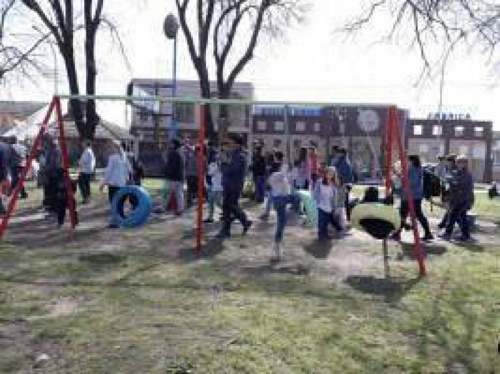 Restauraron la plaza ubicada en barrio Sudoeste