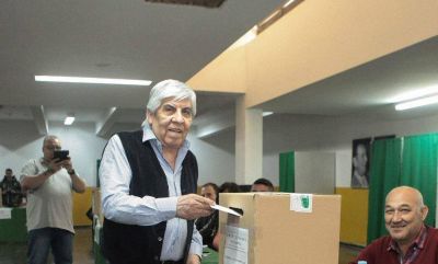 Moyano reelecto por octava vez al frente de Camioneros