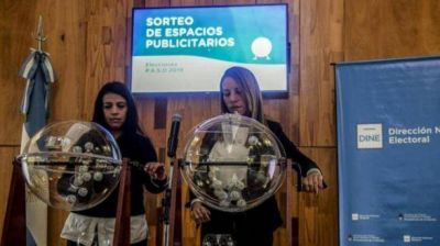 As� se reparten los medios Fern�ndez y Macri