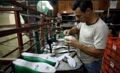 El bono de 5 mil pesos podr�a ser la �ltima promesa que le falta incumplir a Macri