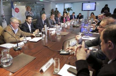 Las reuniones de Lavagna con empresarios y el mensaje hacia el votante de Macri