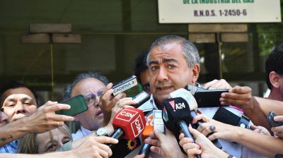 Con el bono en duda, el Gobierno libera fondos para las obras sociales