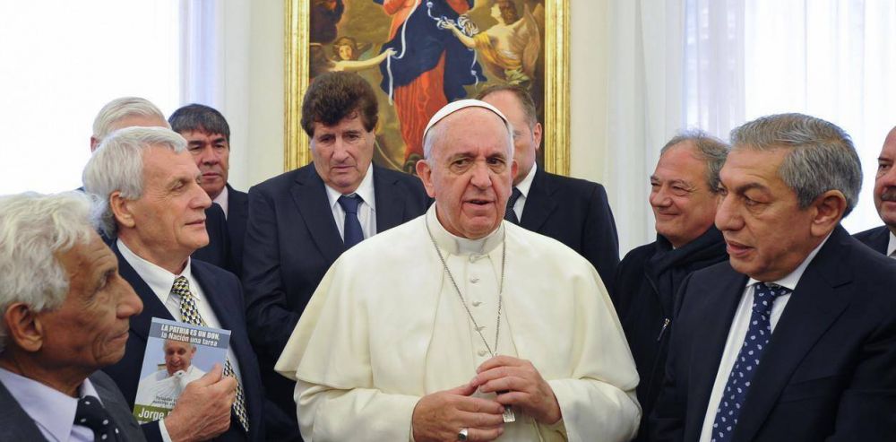 Un libro sobre los movimientos sociales, la excusa para otro acercamiento entre el Papa y la CGT