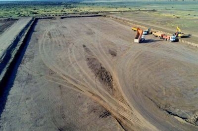 Avanza la obra de la nueva planta de tratamiento cloacal