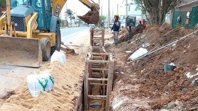 Colector Cloacal Sudeste: Ya tendieron casi 16.000 metros de ca�er�as